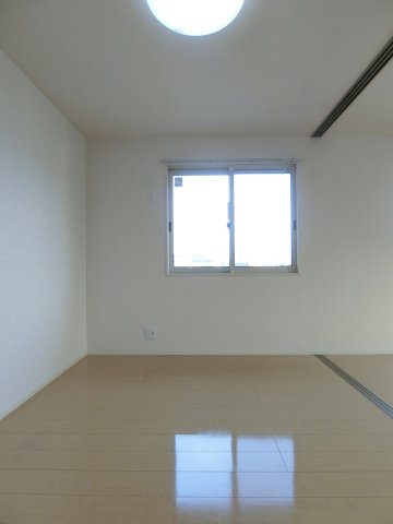アイリスMの洋室