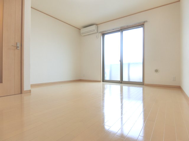 アスピリアヴィータ大美野の洋室|同物件別部屋イメージ写真