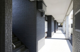 【エントランス】 | オートロックから入るとこのようになっています