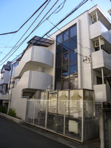 ミリオンコート久米川駅前の外観