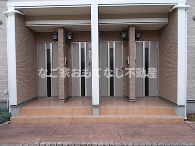 【エントランス】 | グランドカーサ枇杷島