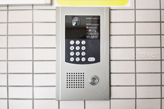 【エントランス】 | オートロック完備