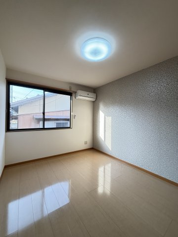 エスポワール三柳Ｂ棟の洋室