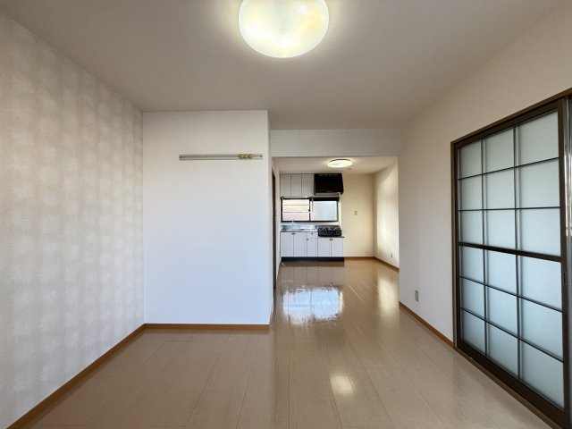 エスポワール三柳Ｂ棟の居間・リビング