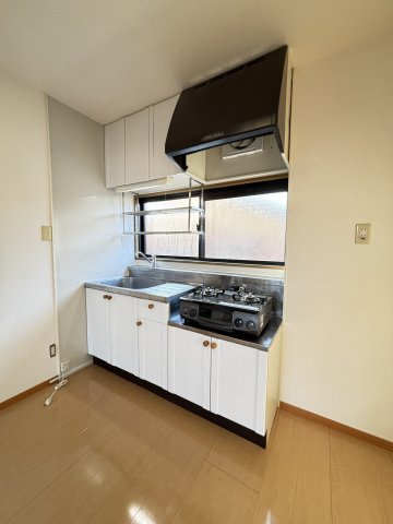 エスポワール三柳Ｂ棟のキッチン