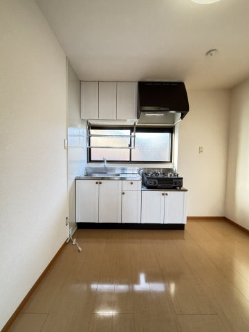 エスポワール三柳Ｂ棟のキッチン