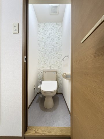 エスポワール三柳Ｂ棟のトイレ