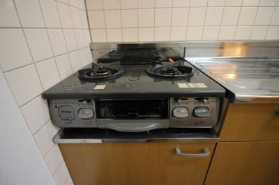 【キッチン】 | サンクチュアリーコープ | ガス台が付いておりますので、用意する必要が有りません！