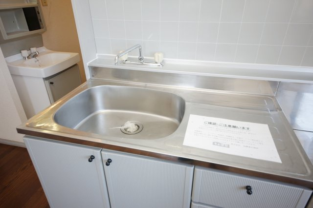 サンビレッジ住吉C棟の和室