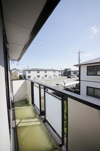 サンビレッジ住吉C棟の駐車場