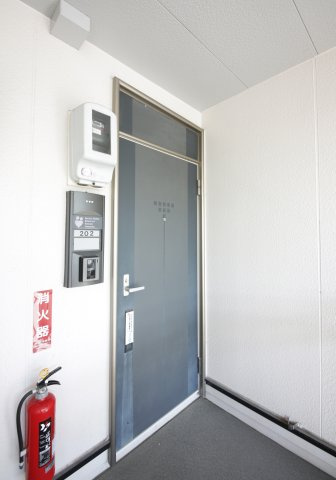 サンビレッジ住吉C棟の玄関