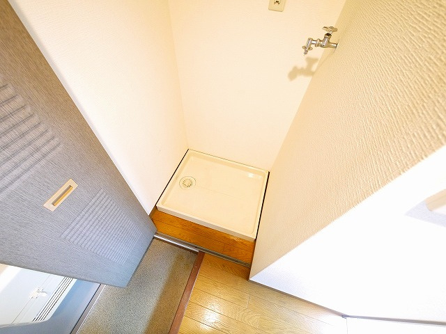 西本ビル（川原城町）の設備|室内洗濯機置き場があります