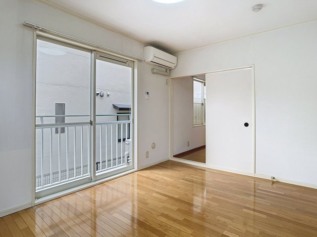 ユーフォリアハイツの居間・リビング