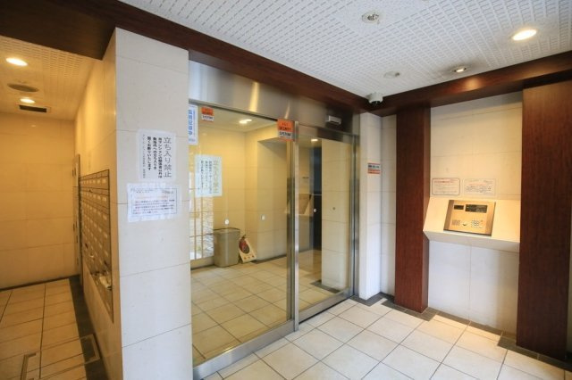 プレール・ドゥーク文京本駒込のエントランス|エントランス