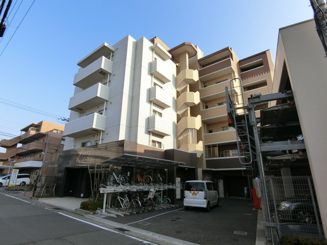 グルーブ五色山グランアリーナの駐車場