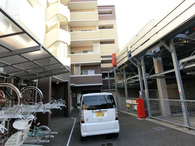 グルーブ五色山グランアリーナの駐車場