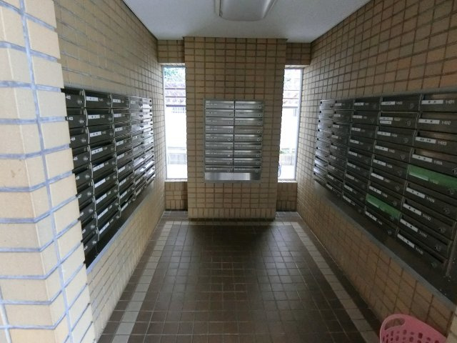 西神戸セントポリア1号館のエントランス