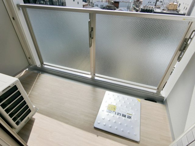 【バルコニー】 | エスプレイス神戸ウエストモンターニュ | 落ち着いた時間を過ごせるバルコニーです