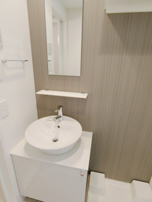 【独立洗面台】 | エスプレイス神戸ウエストモンターニュ | 独立洗面台あり、毎朝おしゃれに忙しい女性の方におすすめです