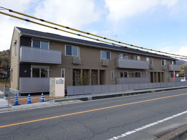 ルミエール　　A棟