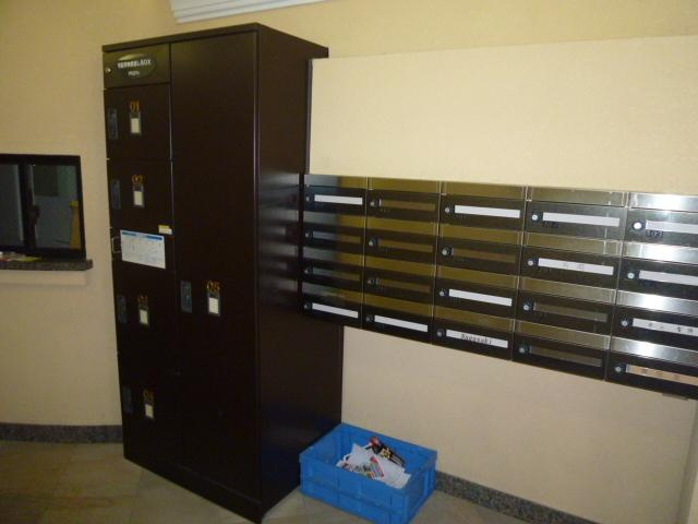 ジェイパーク東大前グランドイーストのエントランス|エントランス