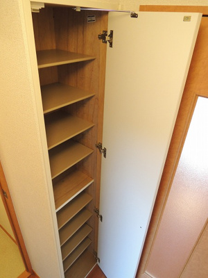 【ロビー】 | α | シューズボックス