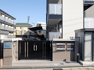 【エントランス】 | α