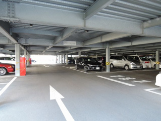 【駐車場】