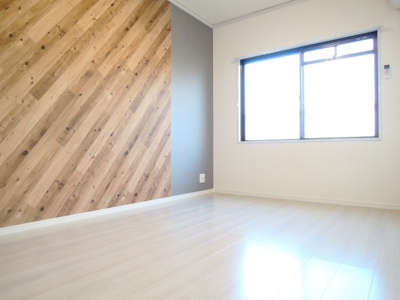 【寝室】 | モダンアパートメント高槻城南