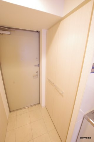プラウドフラット新大阪　仲介手数料無料の玄関