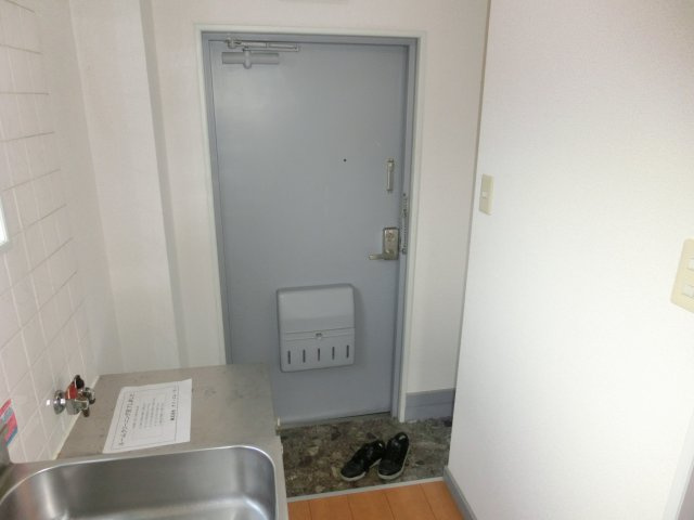 【玄関】 | 安藤ビル | 玄関☆