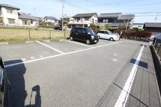 【駐車場】 | 駐車場があるので、車を買う予定の方も安心です