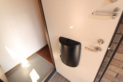 【玄関】 | エクセレント　ステージ | 収納もある玄関です