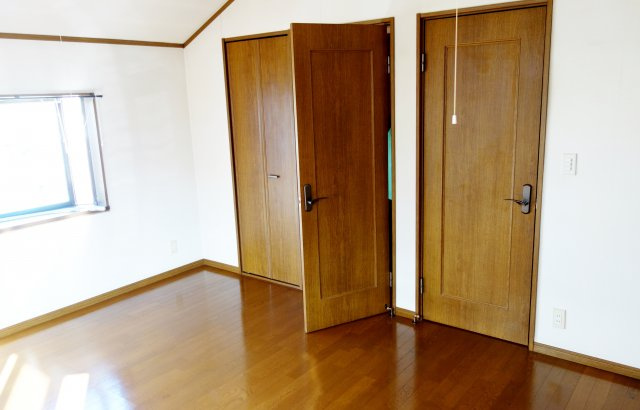 足立区青井４丁目の一戸建ての洋室|使い勝手のいい洋室です