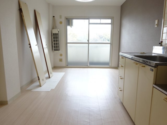 キューデンス21B棟の居間・リビング