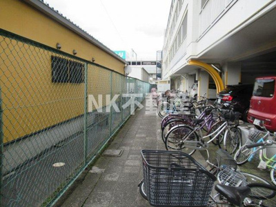 【その他】 | メゾン瓜生堂（若江岩田賃貸） | 駐輪場です