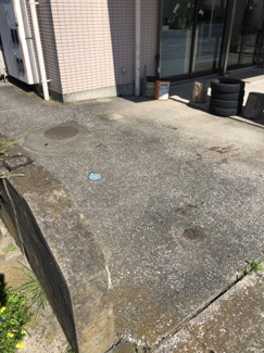 【駐車場】