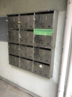 【その他共用部分】 | カーサファミリア | 集合ポストです。鍵はお客様が選び取付出来るタイプです。