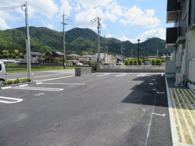【駐車場】 | ヴェルデール・ヴィラ