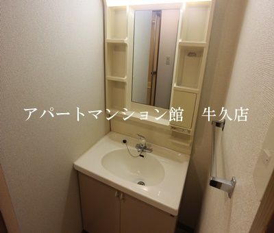 エクセルレジデンスBの独立洗面台