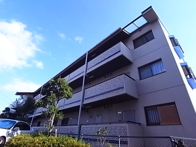 ブルーシャイン桃山の外観