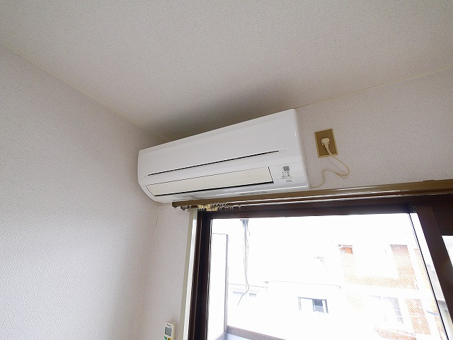 ルミエールタナカの設備|エアコン