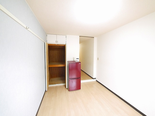 ルミエールタナカの寝室|コンパクトで使いやすい洋室です