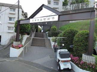 【エントランス】 | 東急田園都市線「溝の口」駅・JR南武線「武蔵溝ノ口」駅バス10分「平橋」バス停徒歩5分！