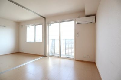 【居間・リビング】 | アパートメントコンブリオ