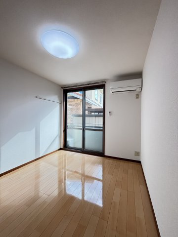 メゾン・ド・プラス　の洋室