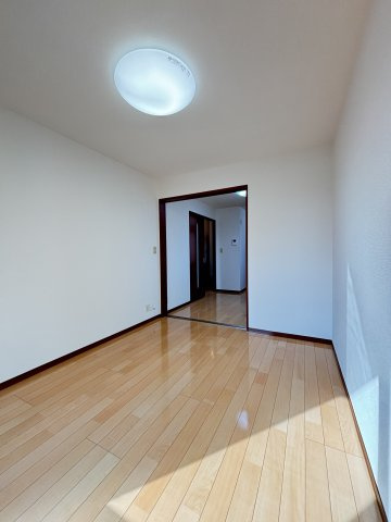 メゾン・ド・プラス　の居間・リビング