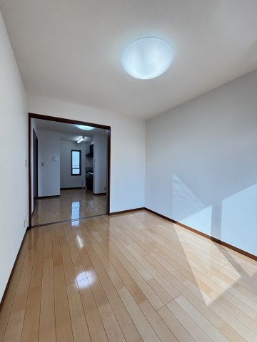 メゾン・ド・プラス　の居間・リビング