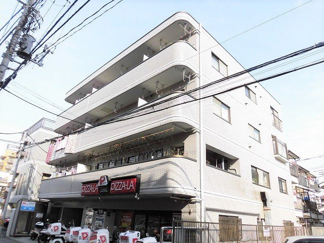 LXコート昭島の外観