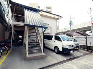 【エントランス】 | 清潔なエントランスです